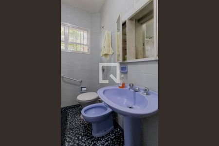 Casa à venda com 462m², 1 quarto e 8 vagasBanheiro