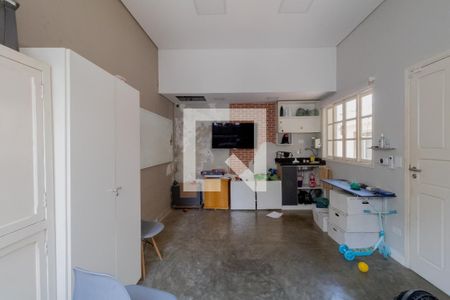 Casa à venda com 462m², 1 quarto e 8 vagasÁrea comum