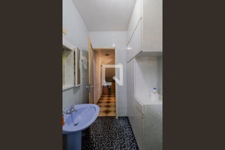 Casa à venda com 462m², 1 quarto e 8 vagasBanheiro