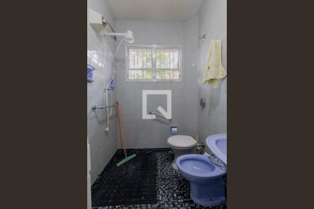 Casa à venda com 462m², 1 quarto e 8 vagasBanheiro