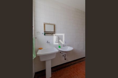 Casa à venda com 462m², 1 quarto e 8 vagasGalpão/Banheiro