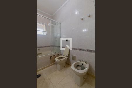 Casa à venda com 462m², 1 quarto e 8 vagasBanheiro