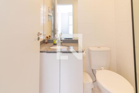 Banheiro de apartamento para alugar com 1 quarto, 24m² em Butantã, São Paulo