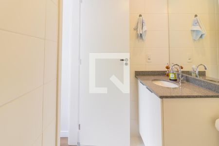 Banheiro de apartamento para alugar com 1 quarto, 24m² em Butantã, São Paulo