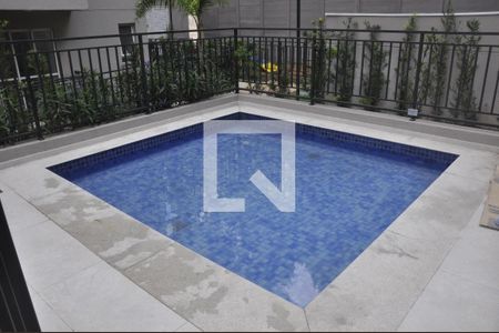 Apartamento à venda com 39m², 1 quarto e sem vagaÁrea comum - Piscina