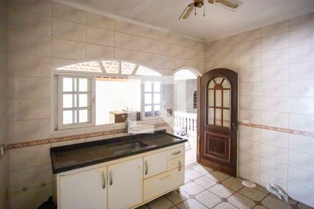 Casa à venda com 405m², 2 quartos e 1 vagaCozinha