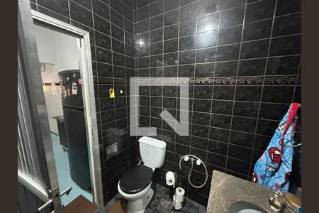 Casa para alugar com 211m², 5 quartos e 1 vagaBanheiro