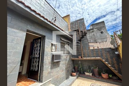 Casa para alugar com 211m², 5 quartos e 1 vagaFachada