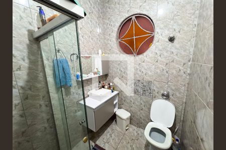 Casa à venda com 314m², 3 quartos e 2 vagasBanheiro