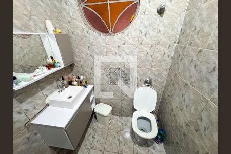 Casa à venda com 314m², 3 quartos e 2 vagasBanheiro