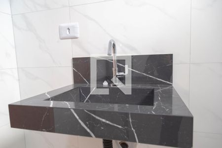 Casa à venda com 85m², 3 quartos e 3 vagasBanheiro