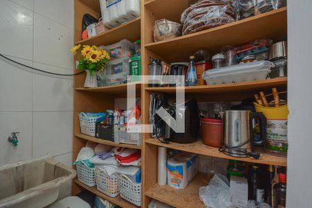 Casa à venda com 162m², 4 quartos e 2 vagasDespensa