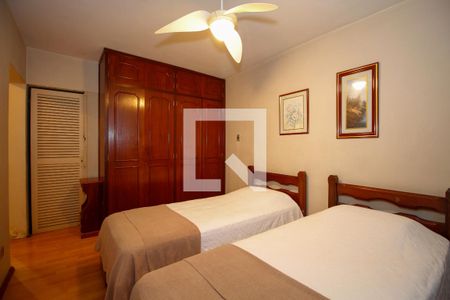 Apartamento à venda com 128m², 3 quartos e 1 vaga Apartamento à venda com 128m², 3 quartos e 1 vagaSuíte