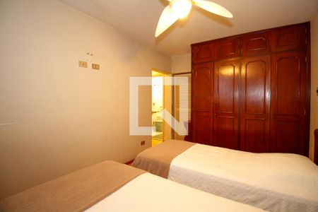 Apartamento à venda com 128m², 3 quartos e 1 vaga Apartamento à venda com 128m², 3 quartos e 1 vagaSuíte