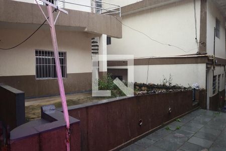 Casa para alugar com 60m², 2 quartos e sem vagaQuintal
