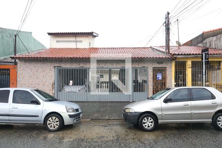 Casa para alugar com 60m², 2 quartos e sem vagaFachada do imóvel - Placa instalada no portão