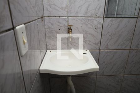 Casa para alugar com 60m², 2 quartos e sem vagaBanheiro