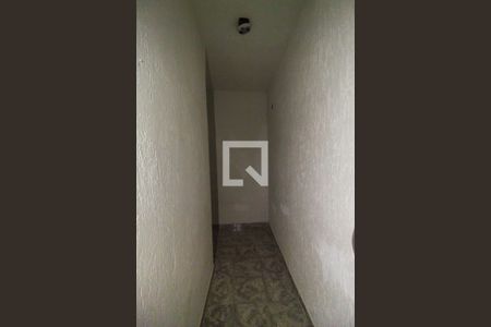 Casa para alugar com 35m², 1 quarto e sem vagaFundos