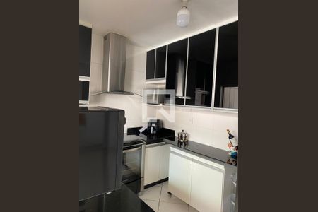 Casa à venda com 100m², 2 quartos e 2 vagas Casa à venda com 100m², 2 quartos e 2 vagasCozinha