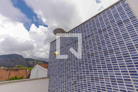 Casa de condomínio para alugar com 210m², 3 quartos e 1 vaga Casa de condomínio para alugar com 210m², 3 quartos e 1 vagaTerraço