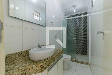 Casa de condomínio para alugar com 210m², 3 quartos e 1 vaga Casa de condomínio para alugar com 210m², 3 quartos e 1 vagaBanheiro da Suíte 1
