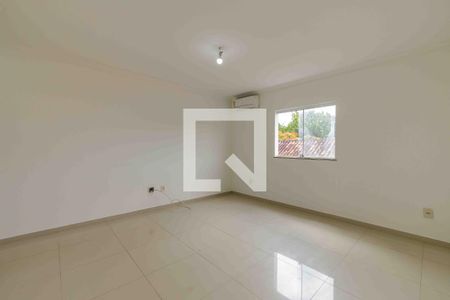 Casa de condomínio para alugar com 210m², 3 quartos e 1 vaga Casa de condomínio para alugar com 210m², 3 quartos e 1 vagaSuíte 1