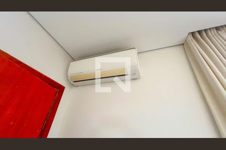 Casa à venda com 165m², 5 quartos e 3 vagas Casa à venda com 165m², 5 quartos e 3 vagasQuarto 3