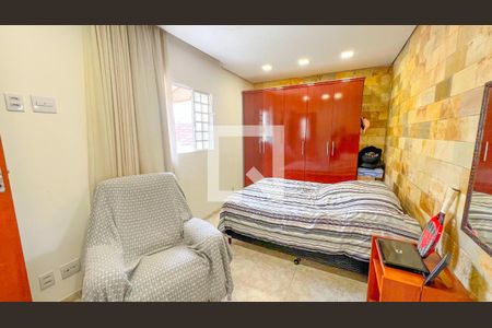 Casa à venda com 165m², 5 quartos e 3 vagas Casa à venda com 165m², 5 quartos e 3 vagasQuarto 3