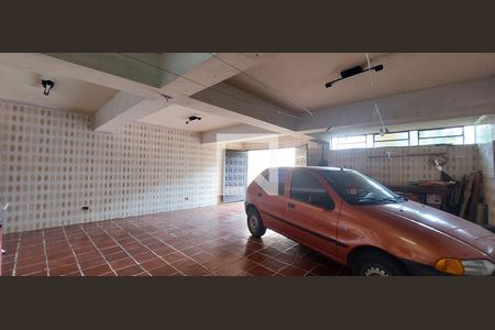 Casa para alugar com 400m², 4 quartos e 4 vagas Casa para alugar com 400m², 4 quartos e 4 vagasGaragem