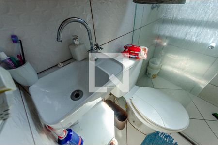 Casa à venda com 90m², 3 quartos e sem vagaSuíte - Banheiro