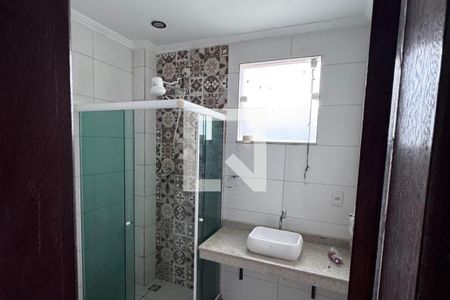 Banheiro de casa para alugar com 1 quarto, 80m² em Jardim Santa Rita, Duque de Caxias