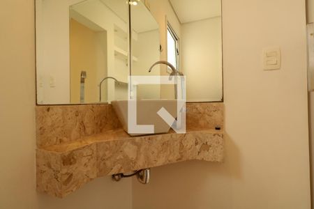 Apartamento para alugar com 140m², 3 quartos e 1 vagaLavabo