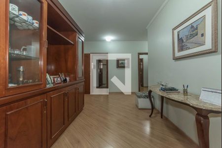 Apartamento à venda com 350m², 4 quartos e 4 vagasHall Dormitórios