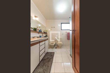 Apartamento à venda com 350m², 4 quartos e 4 vagasBanheiro da Suíte 1