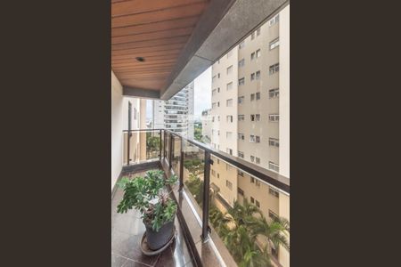 Apartamento à venda com 350m², 4 quartos e 4 vagasVaranda da Suíte 1