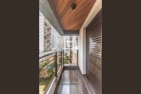 Apartamento à venda com 350m², 4 quartos e 4 vagasVaranda da Suíte 2