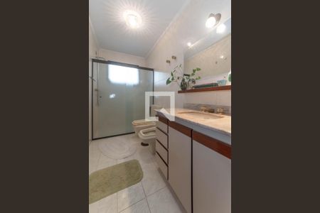 Apartamento à venda com 350m², 4 quartos e 4 vagasBanheiro da Suíte 2