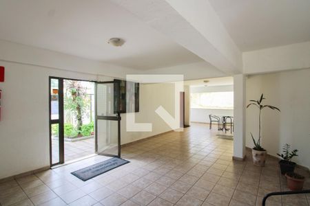 Apartamento à venda com 65m², 2 quartos e 2 vagasHall de entrada