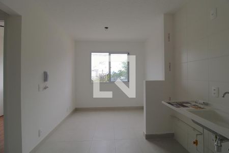 Sala / cozinha de apartamento à venda com 2 quartos, 34m² em Socorro, São Paulo