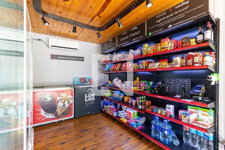 Apartamento para alugar com 49m², 2 quartos e 1 vaga Apartamento para alugar com 49m², 2 quartos e 1 vagaMercadinho 24h