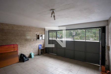 Casa à venda com 288m², 4 quartos e 2 vagasGaragem