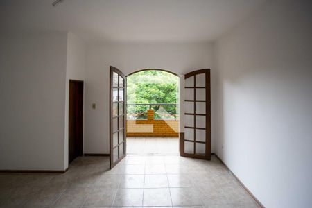 Casa à venda com 288m², 4 quartos e 2 vagasSala 3