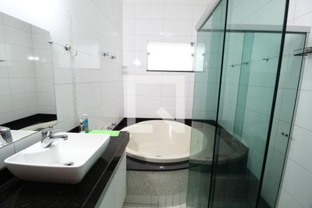 Casa para alugar com 360m², 3 quartos e 3 vagasBanheiro do Quarto 3