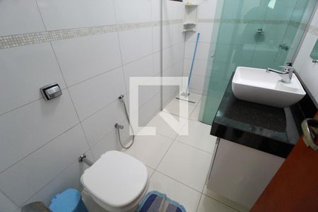 Casa para alugar com 360m², 3 quartos e 3 vagasBanheiro Social