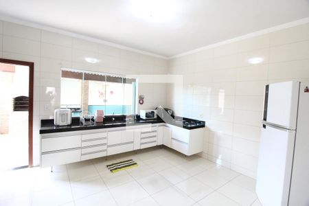 Casa para alugar com 360m², 3 quartos e 3 vagasCozinha