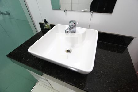 Casa para alugar com 360m², 3 quartos e 3 vagasBanheiro Social