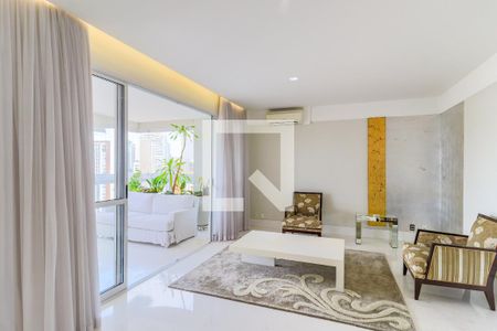 Apartamento à venda com 234m², 3 quartos e 4 vagasSala
