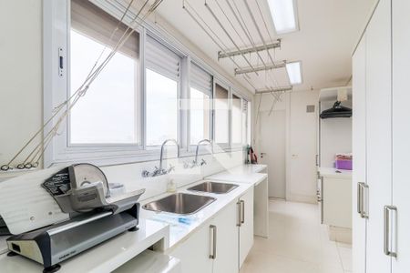 Apartamento à venda com 234m², 3 quartos e 4 vagasÁrea de Serviço