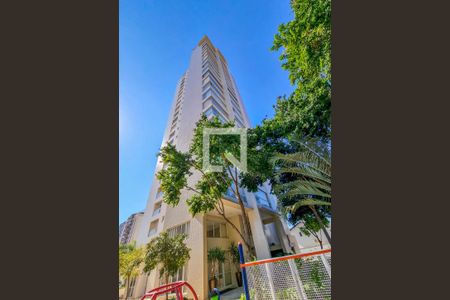 Apartamento à venda com 234m², 3 quartos e 4 vagasFachada