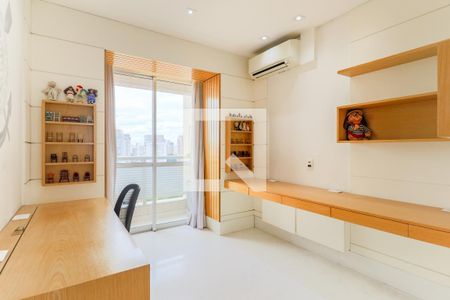 Apartamento à venda com 234m², 3 quartos e 4 vagasQuarto